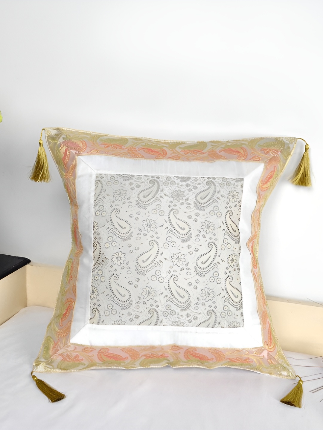 

Lal Haveli White & Red Ethnic Motifs Square Cushion Cover