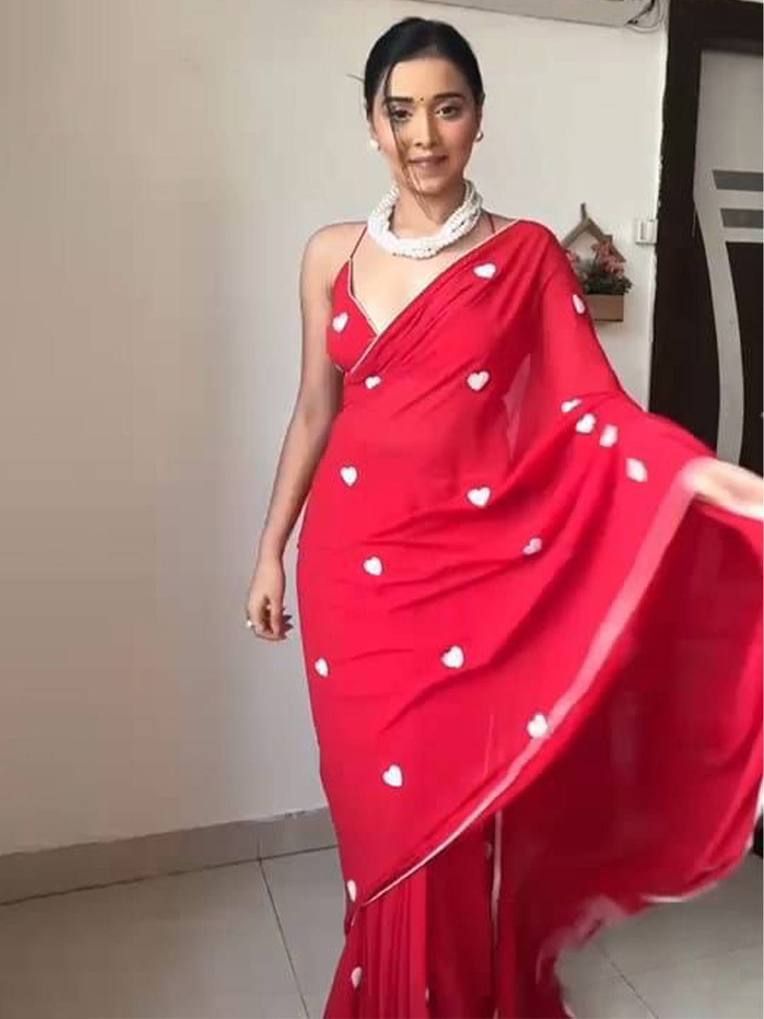 

KALINI Abstract Printed Pure Georgette Mysore Silk Saree, Red
