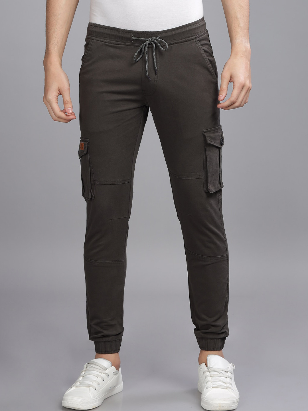 

PAUL STREET Men Smart Slim Fit Travel Features Cargo Trousers, Charcoal
