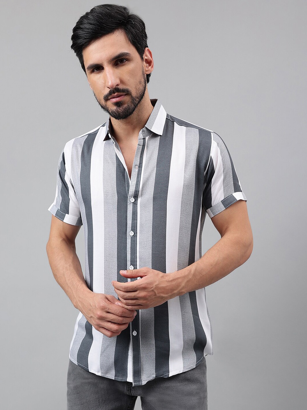 Voroxy New Fit Vertical Striped Casual Shirt, Grey