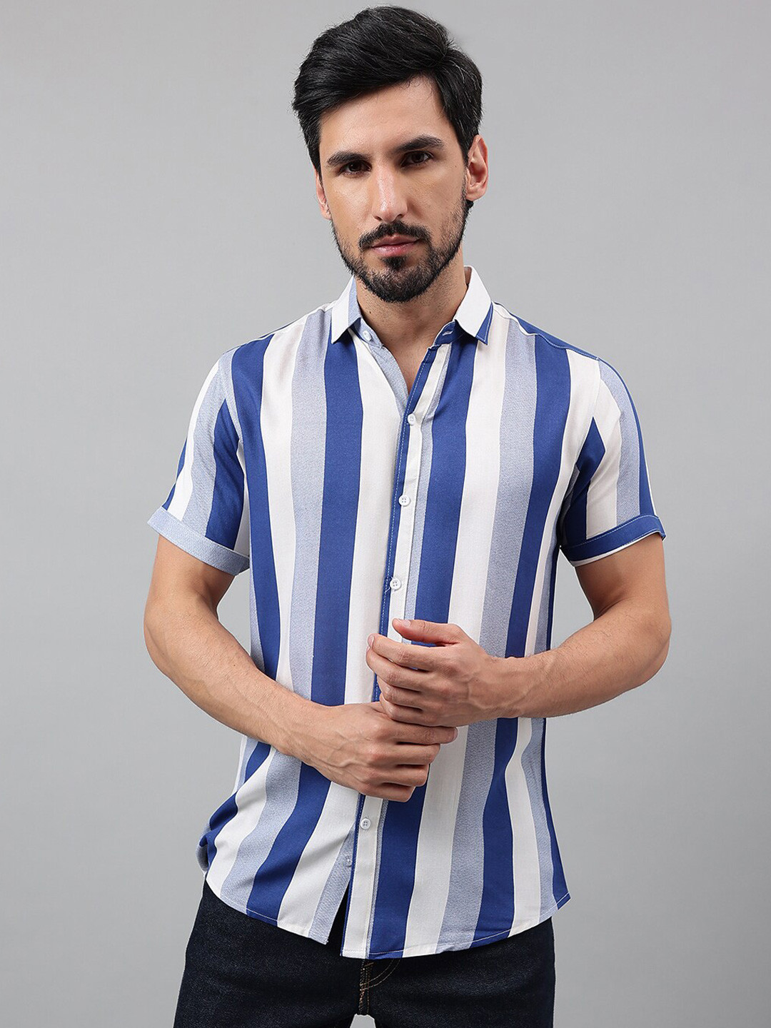 

Voroxy New Fit Vertical Striped Casual Shirt, Blue