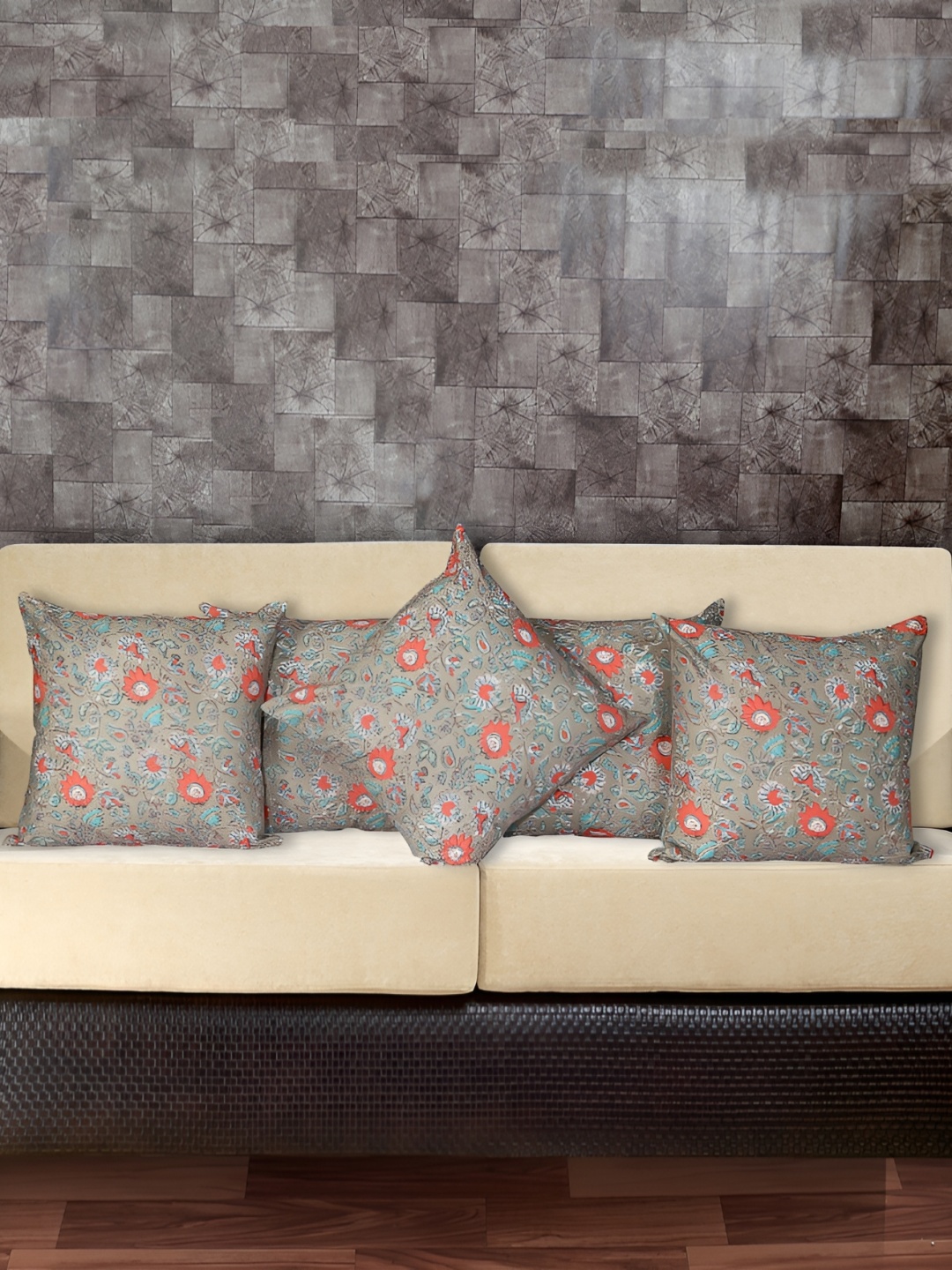 

Texstylers Grey & Red 5 Pieces Printed Cotton Square Reversible Cushion Covers