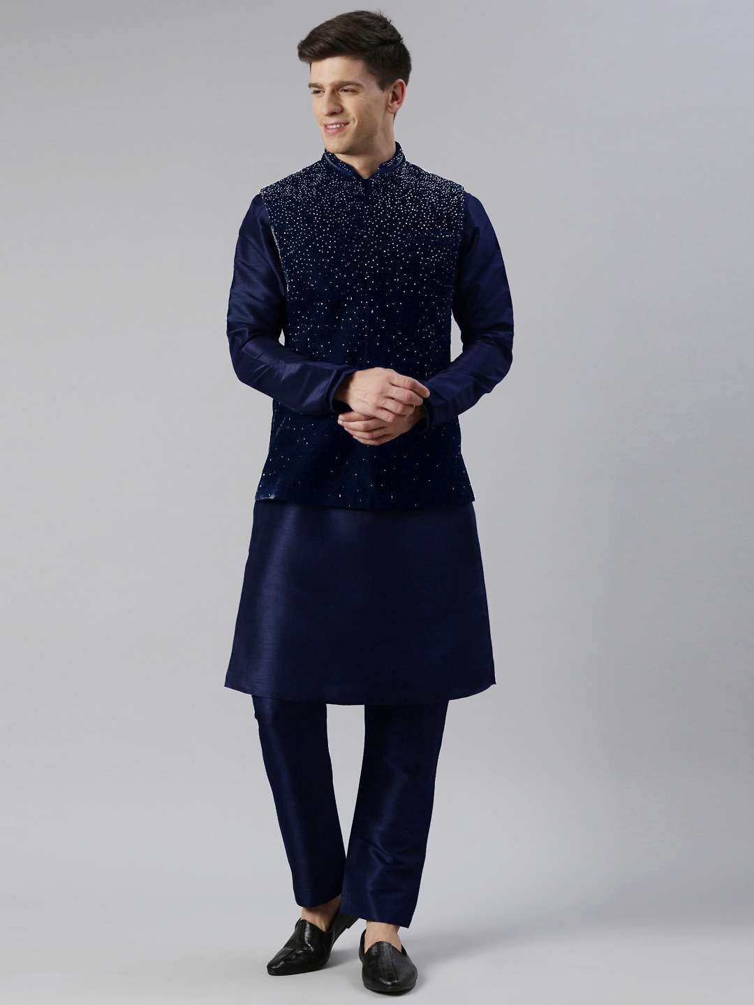 

TheEthnic.Co Mandarin Collar Velvet Kurta with Trousers & Jacket, Blue