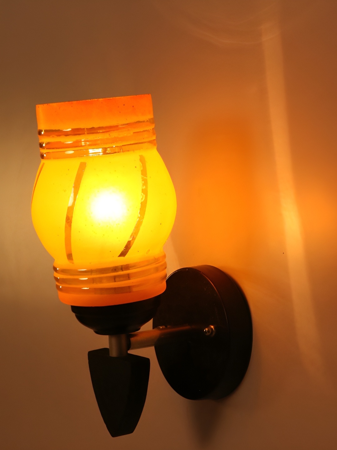 

Afast Mustard & Black Abstract Shaped Glass Wall Lamp