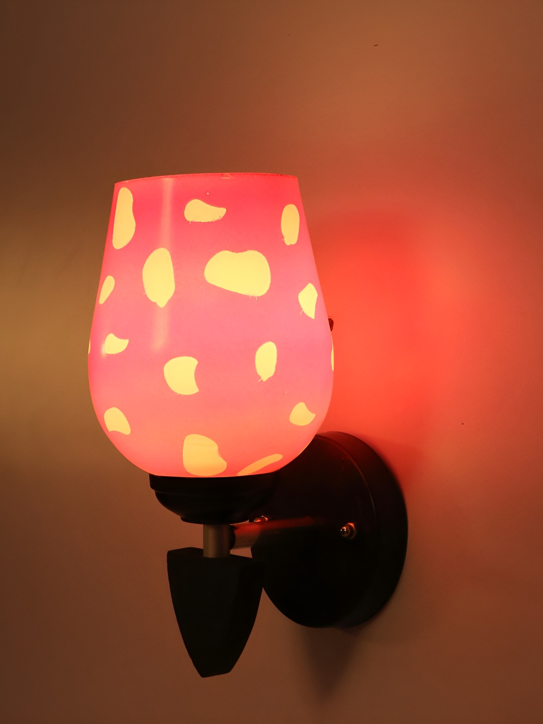 

Afast Pink Glass Wall Lamp