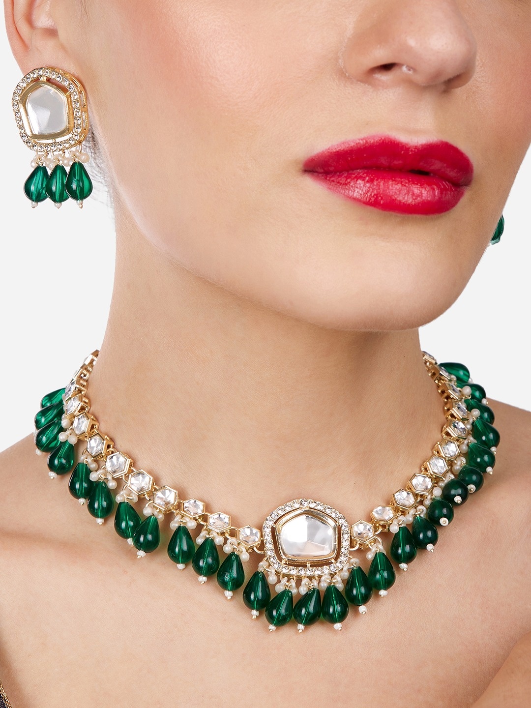 

Zaveri Pearls Gold-Plated AD-Studded & Pearl Beaded Jewellery Set