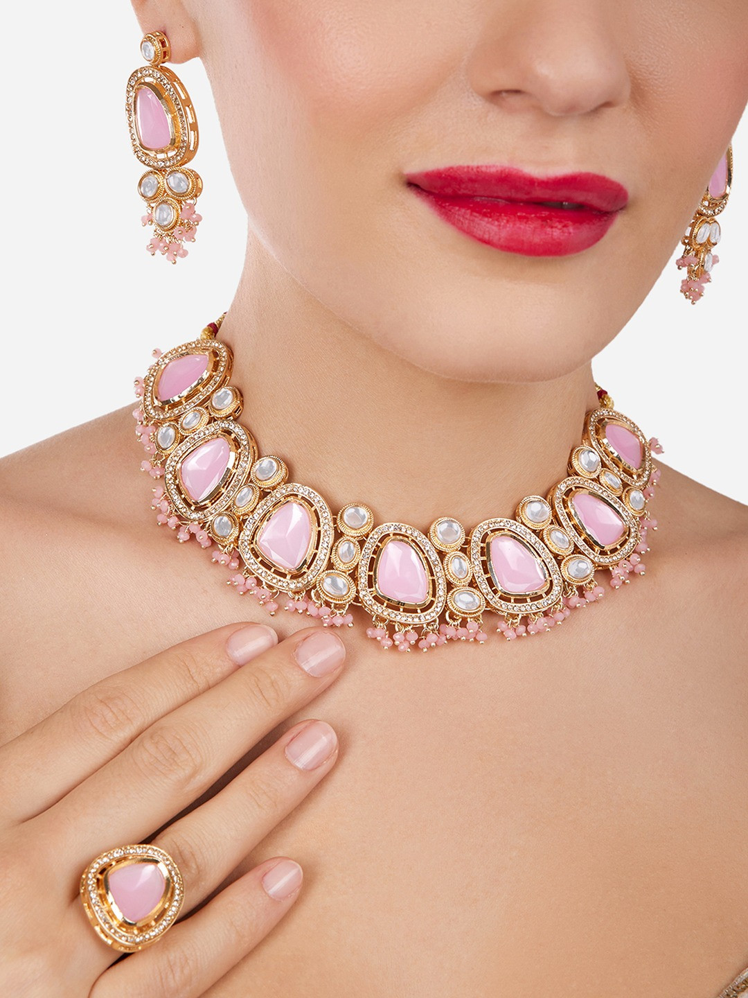 

Zaveri Pearls Gold-Plated Stone-Studded & Pearl Beaded Jewellery Set
