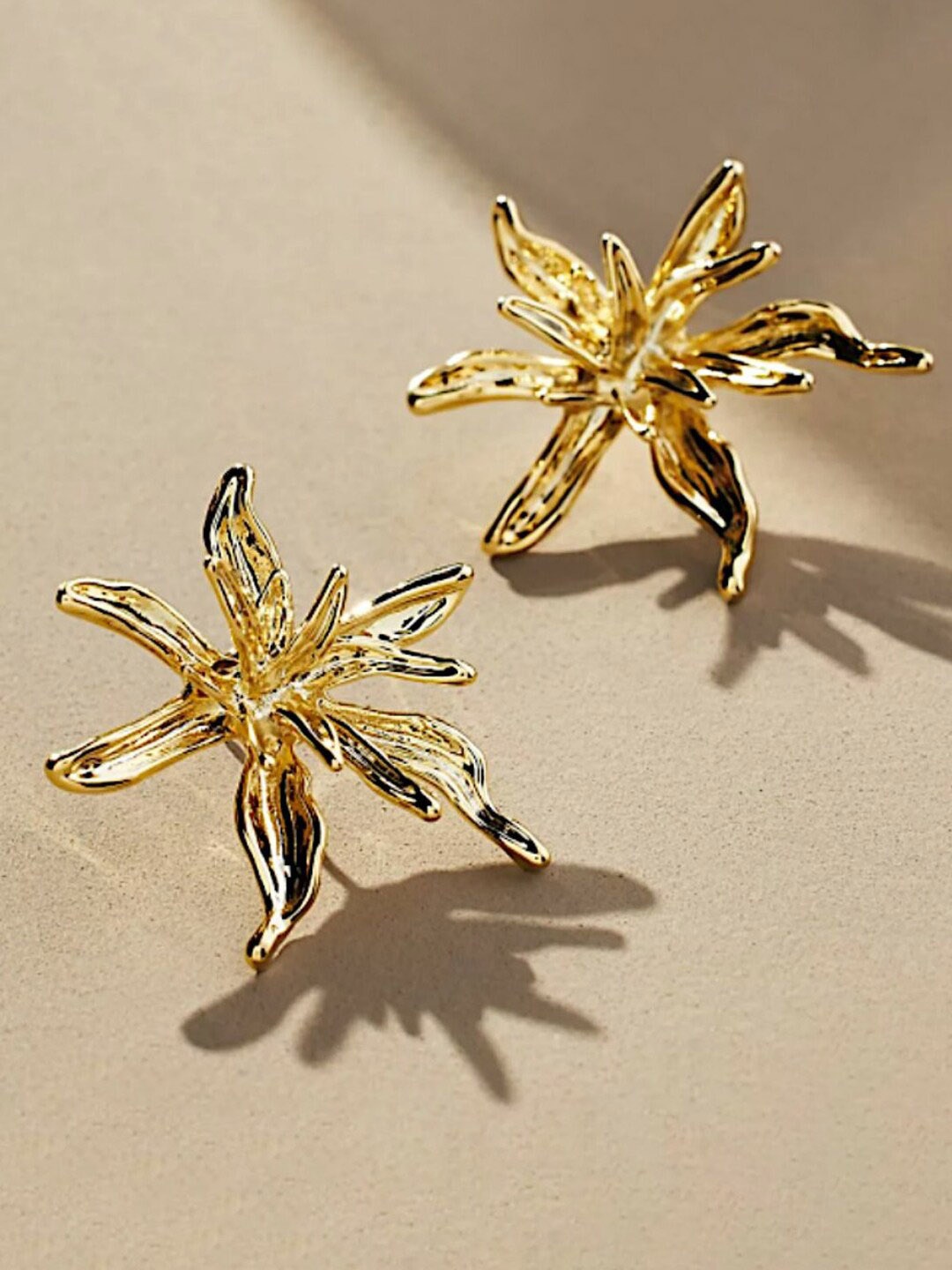 FIMBUL Gold-Plated Floral Studs Earrings