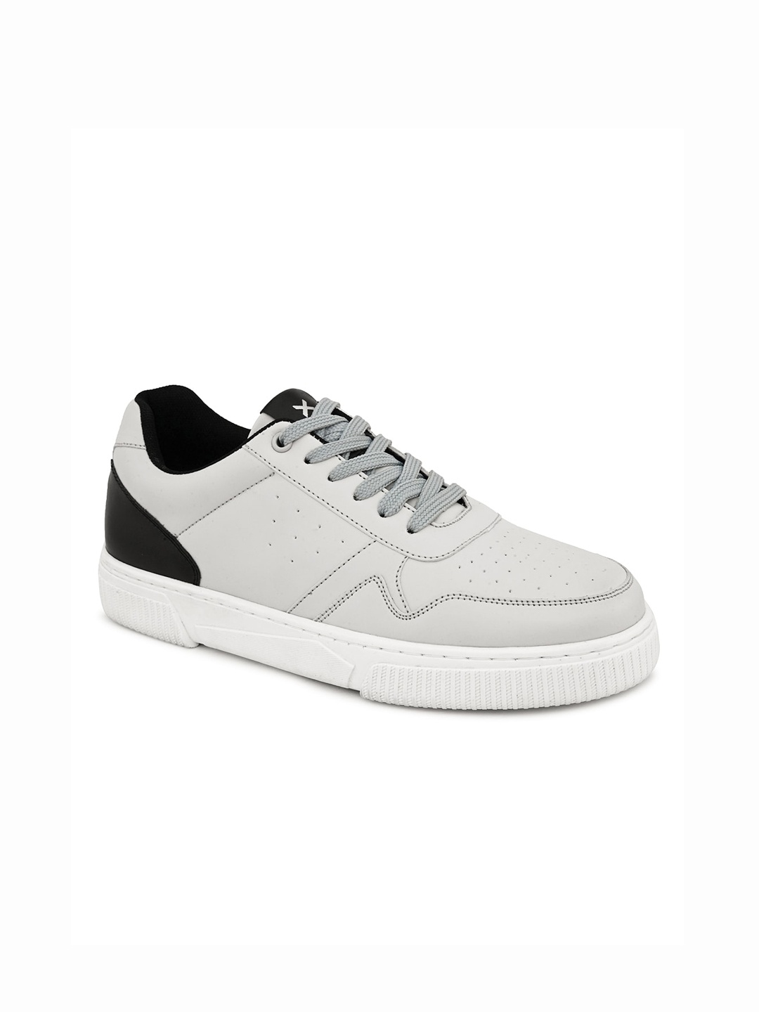 

HRX by Hrithik Roshan Women Grey & White Perforations Lightweight Comfort Insole Sneakers