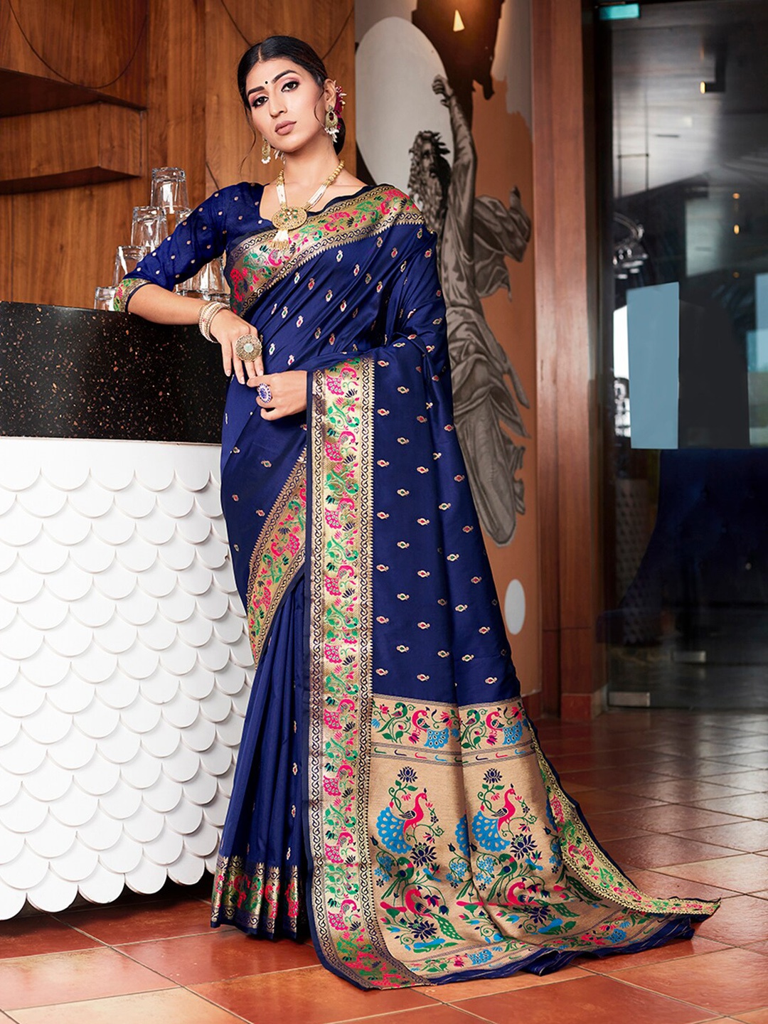 

JUST FASHION Woven Design Zari Paithani Saree, Navy blue