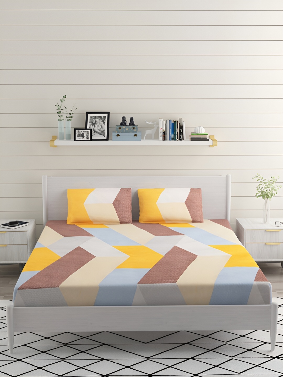 

Bromwick Yellow & White Abstract Cotton 210 TC Queen Bedsheet with 2 Pillow Covers
