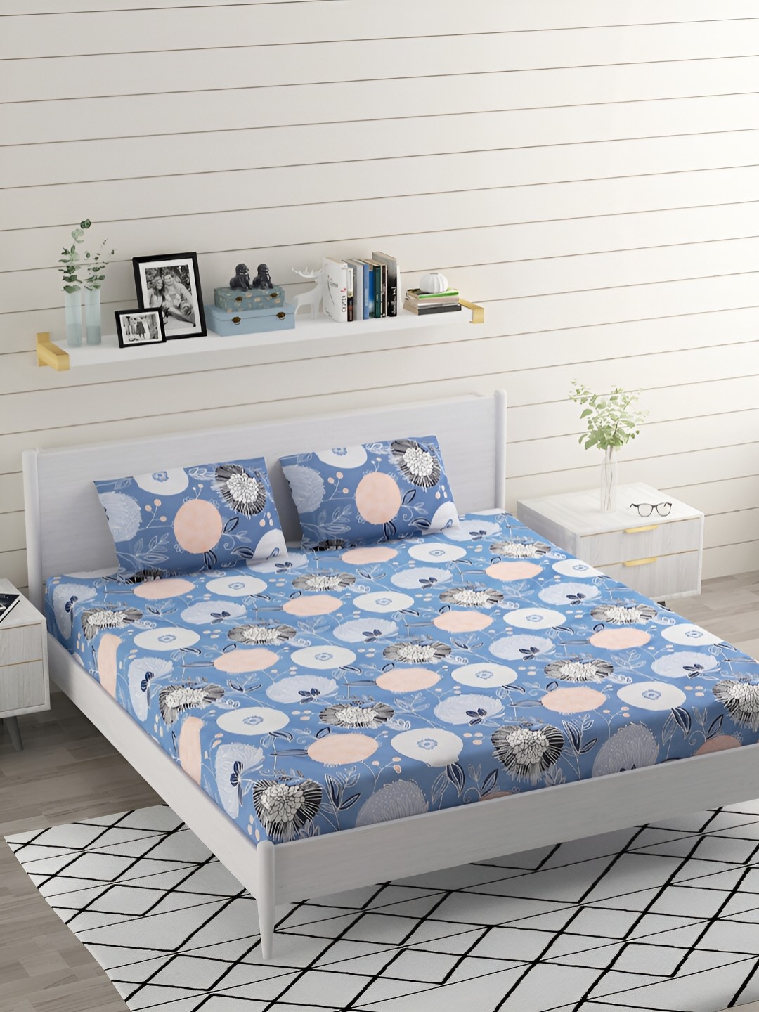 

Bromwick Blue & White Floral Cotton 210 TC Queen Bedsheet With 2 Pillow Covers