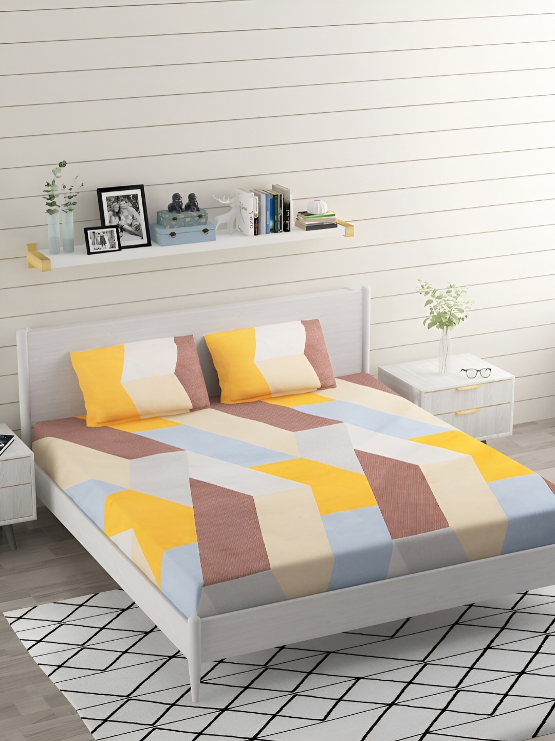 

Bromwick Yellow Brown Abstract Cotton 210 TC Queen Bedsheet With 2 Pillow Covers