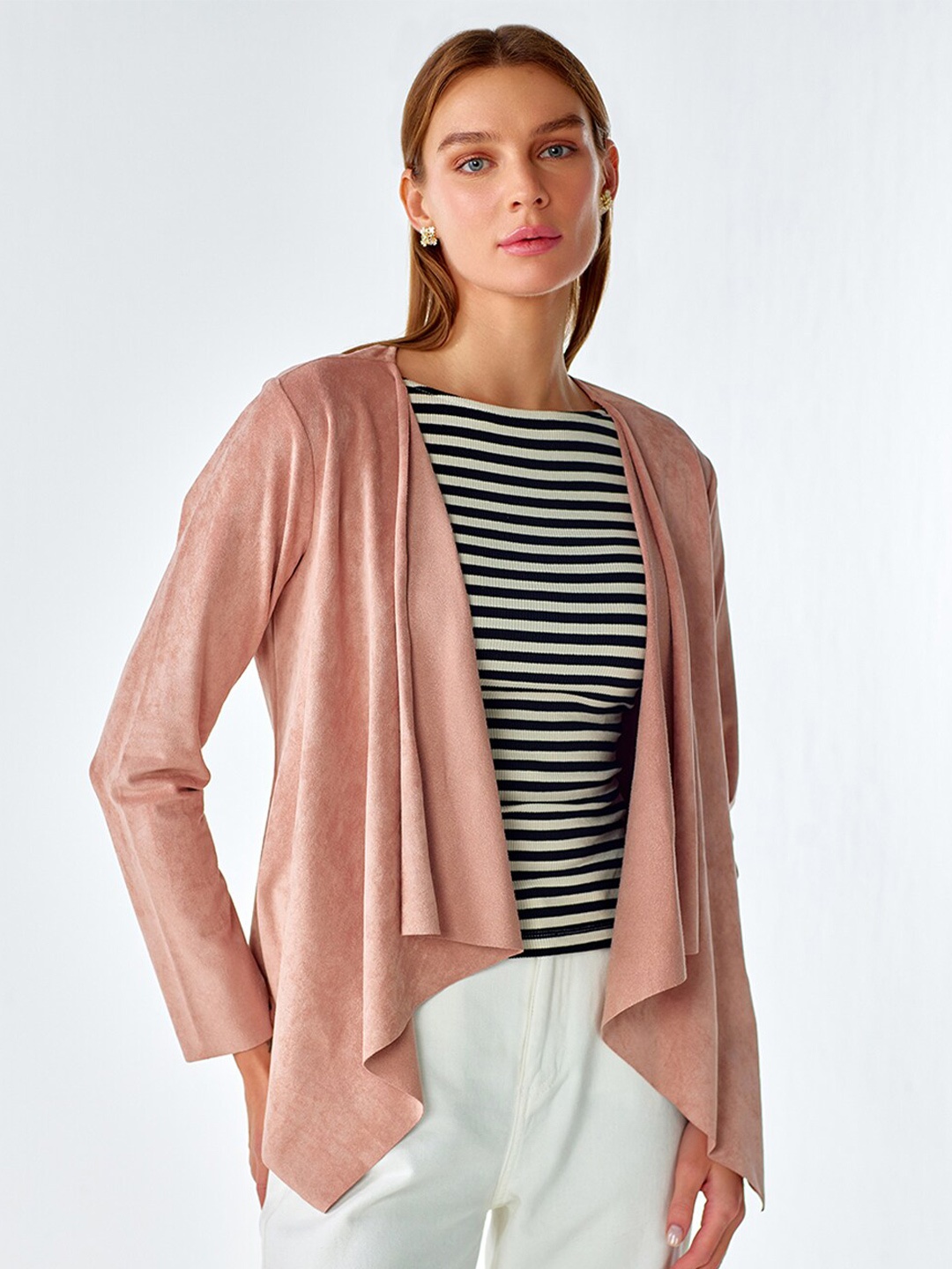 

COVER STORY Open Front Shrug, Pink