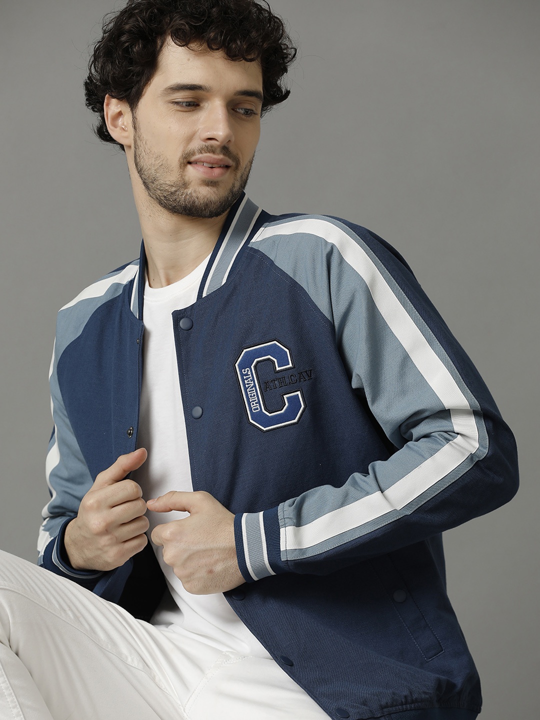 

CAVALLO by Linen Club Colourblocked Cotton &Linen Lightweight Antimicrobial Varsity Jacket, Blue