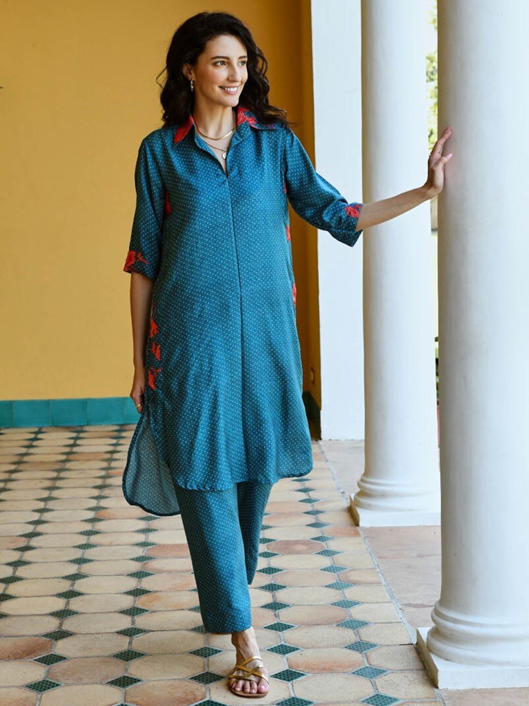 

KARAJ JAIPUR Geometric Printed A-Line Kurta with Trousers, Blue