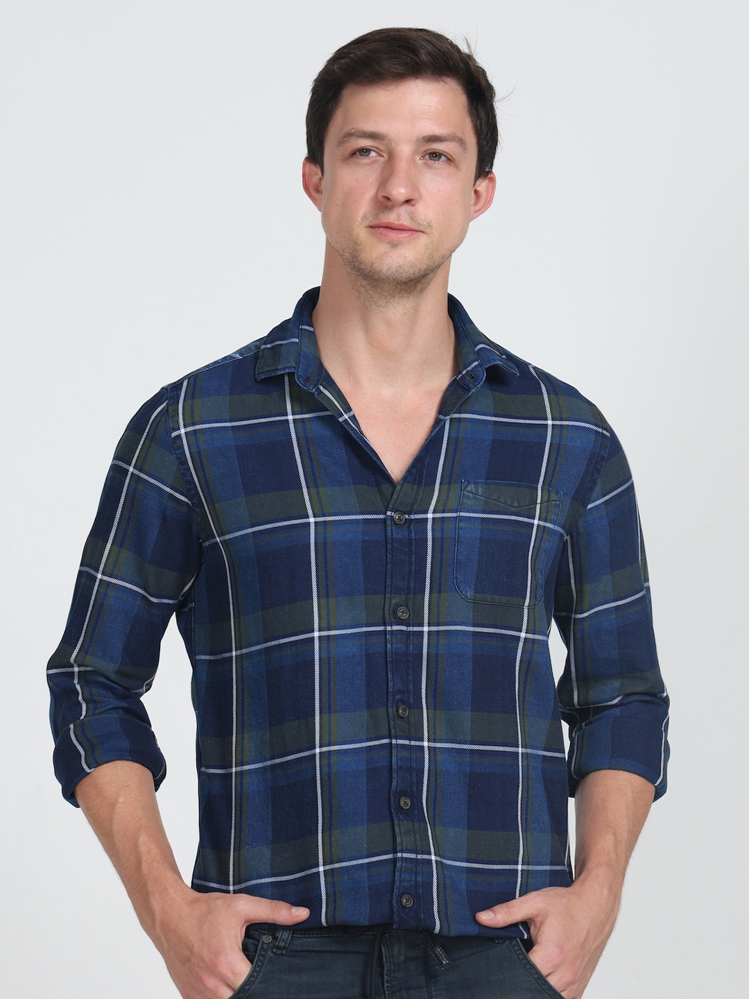 

POE Smart Slim Fit Checked Pure Cotton Casual Shirt, Navy blue