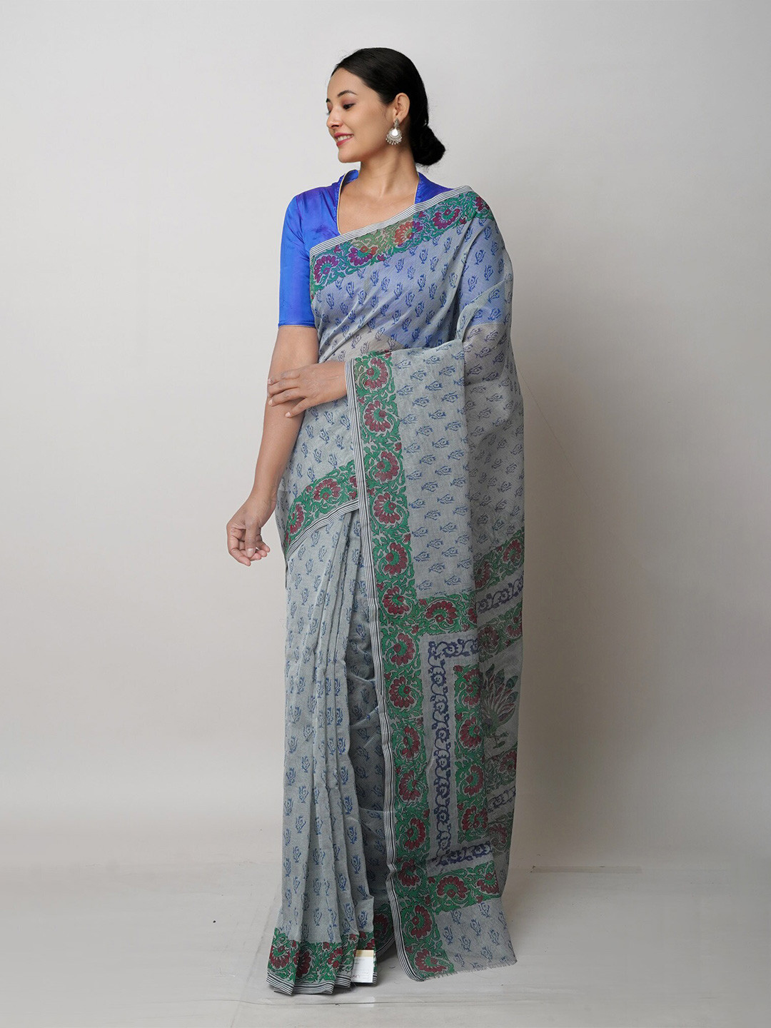 

Unnati Silks Floral Meghalaya Supernet Block Print Saree, Grey