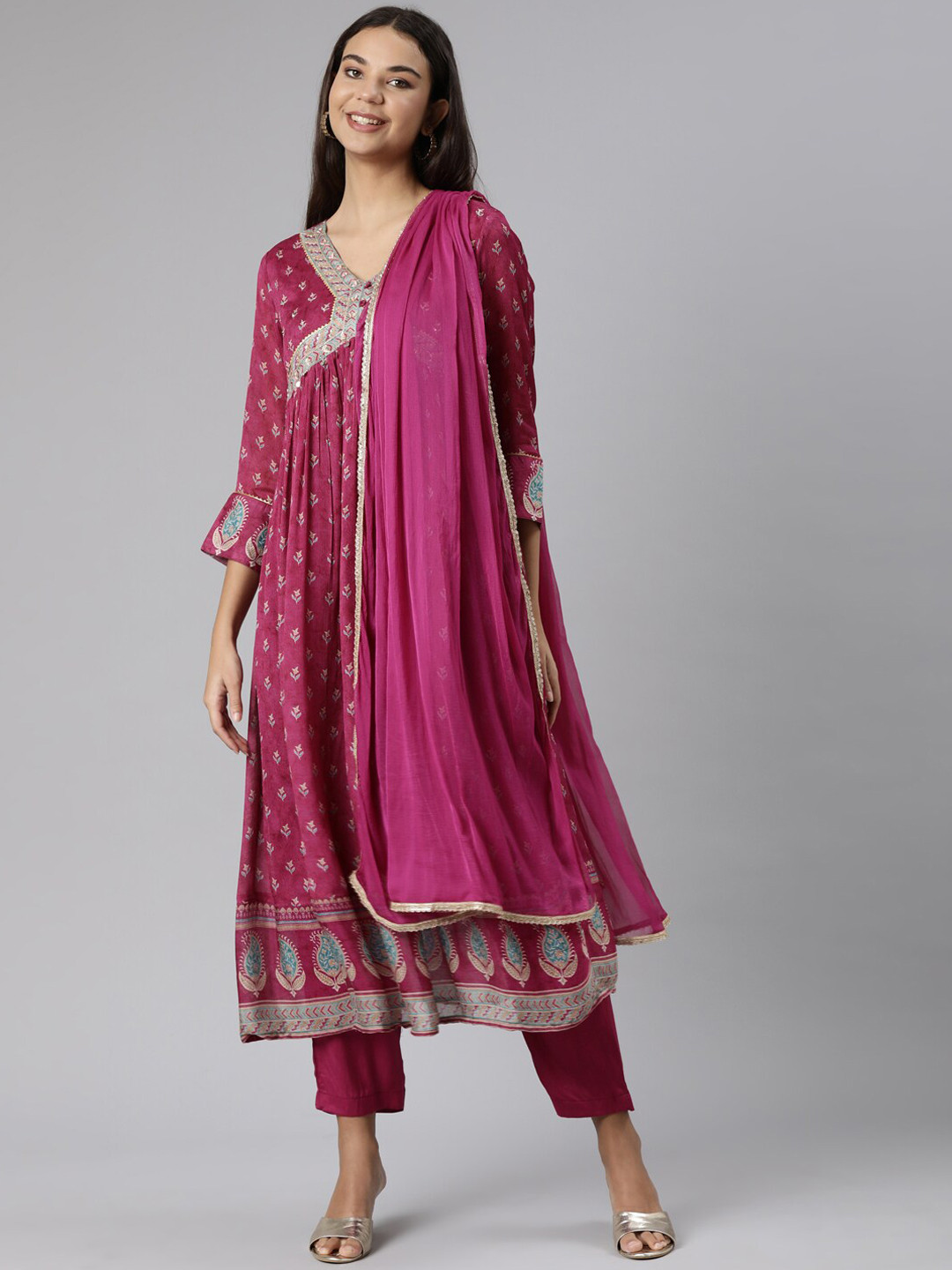 

Neerus Floral Printed Kurta With Trousers & Dupatta, Magenta