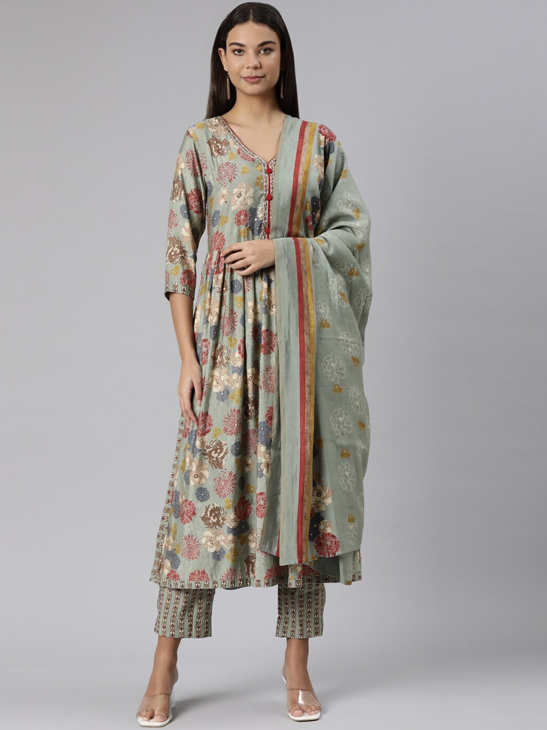 

Neerus Floral Printed Regular Sequinned Kurta With Trousers & Dupatta, Olive