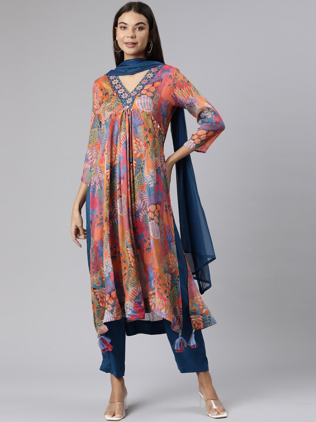 

Neerus Floral Printed V-Neck Thread Work Silk Chiffon Kurta With Trousers & Dupatta, Orange
