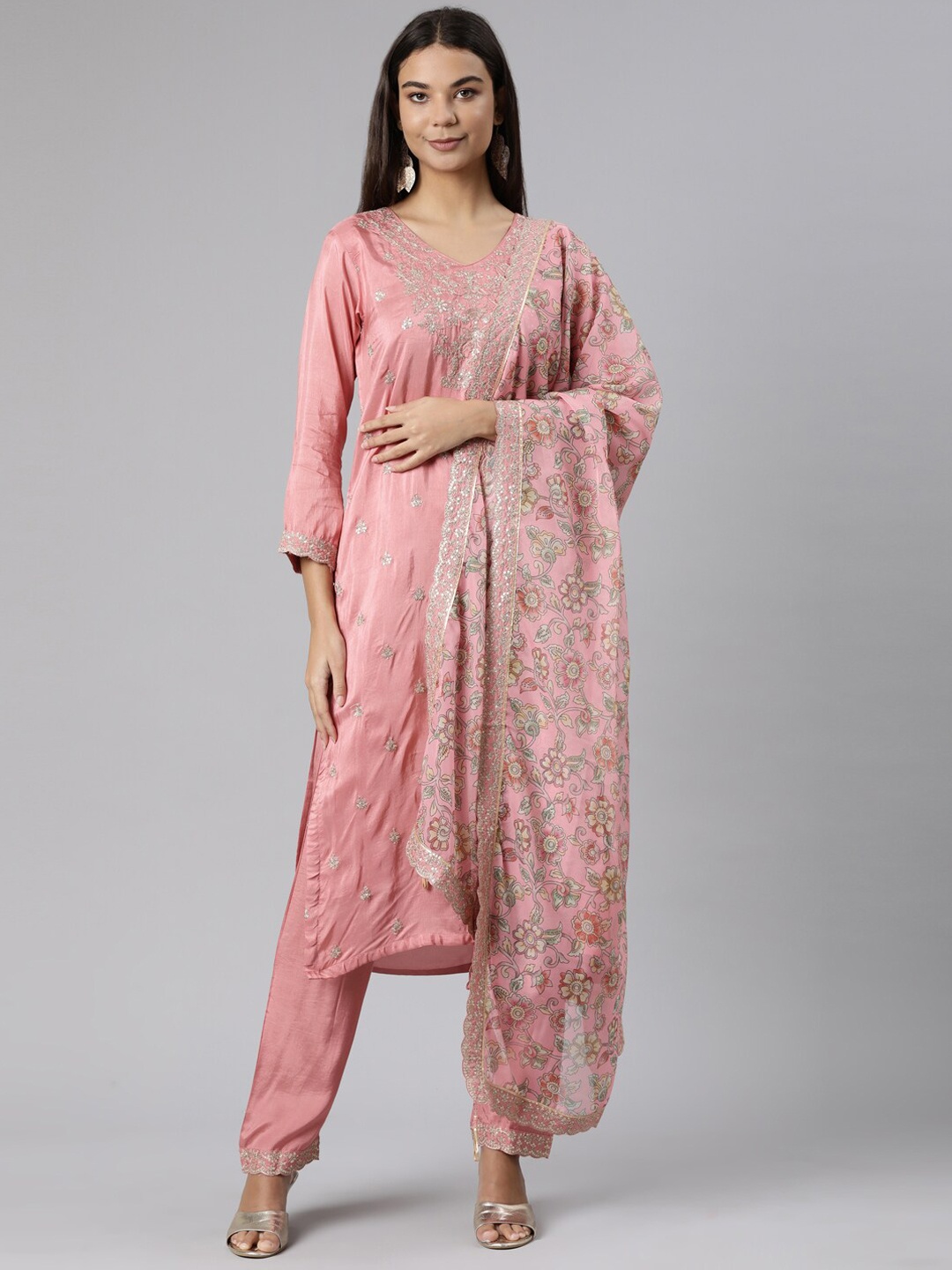 

Neerus Floral Embroidered Aari Work Kurta With Trousers & Dupatta, Pink