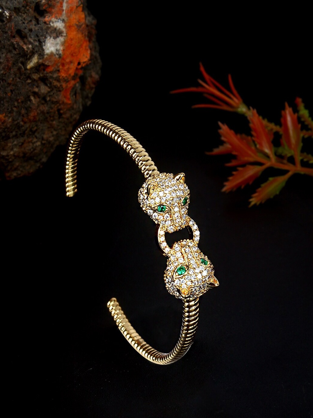 

Stylecast X KPOP Gold-Toned Gold-Plated Cuff Bracelet