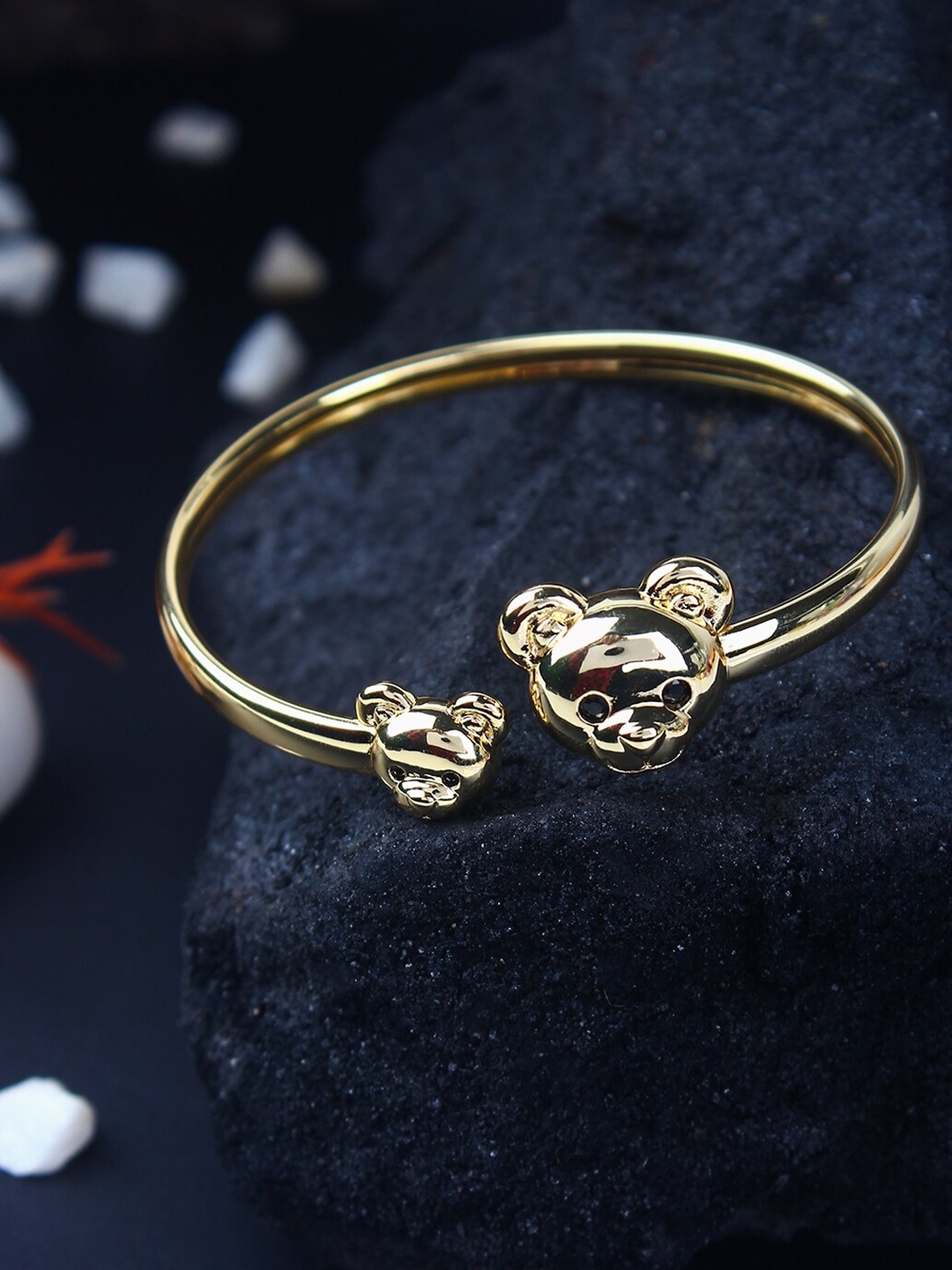

Stylecast X KPOP Women Gold-Plated Bangle-Style Bracelet