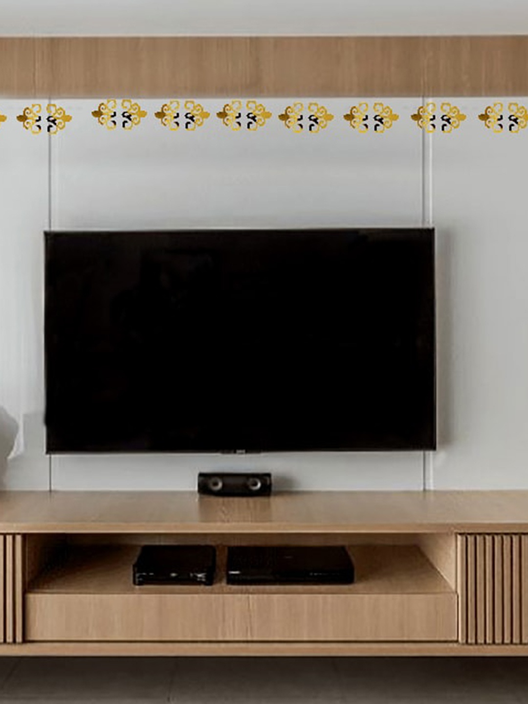 

VAH Kya Bat Hai !! 4 Pieces Designed 3D Acrylic Wall Sticker, Gold