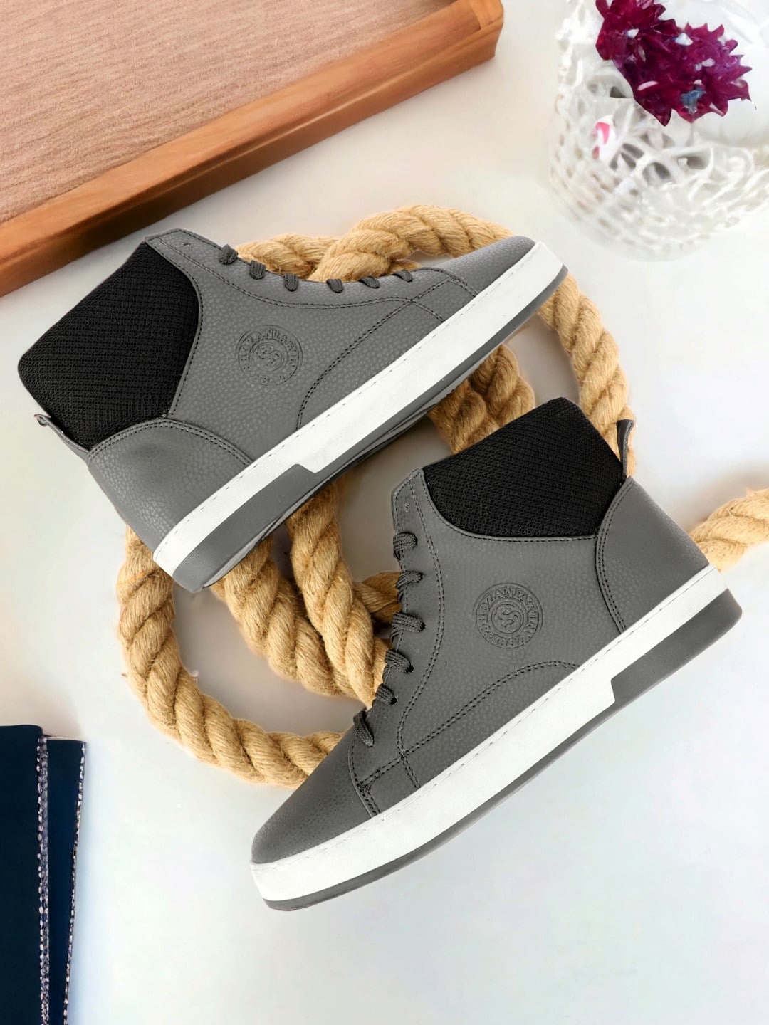 

SHOZANIA Men Mid Top Lightweight Leather Sneakers, Grey