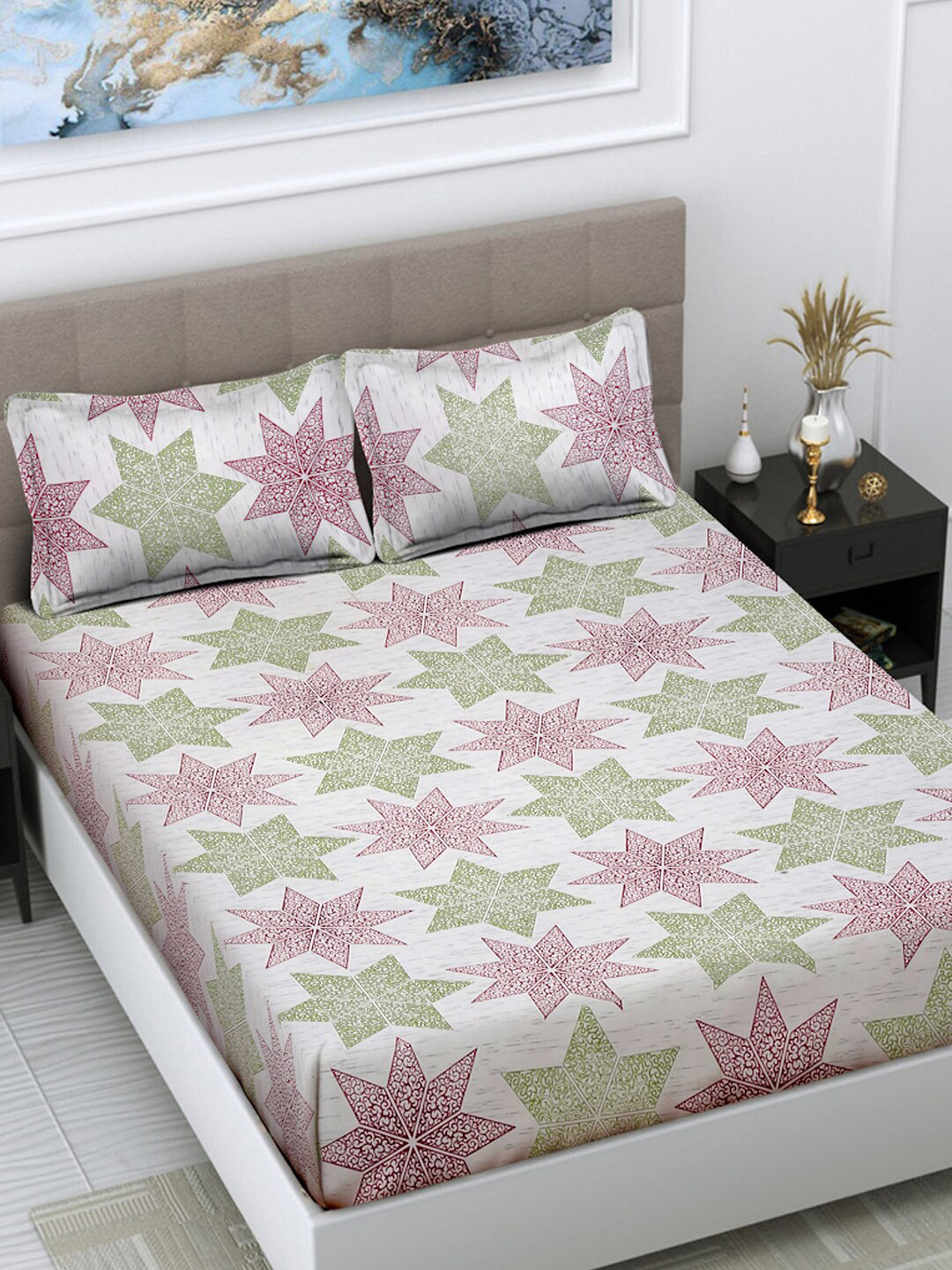 

FABINALIV White & Maroon Geometric Print 300 TC King Size Bedsheet & 2 Pillow Covers