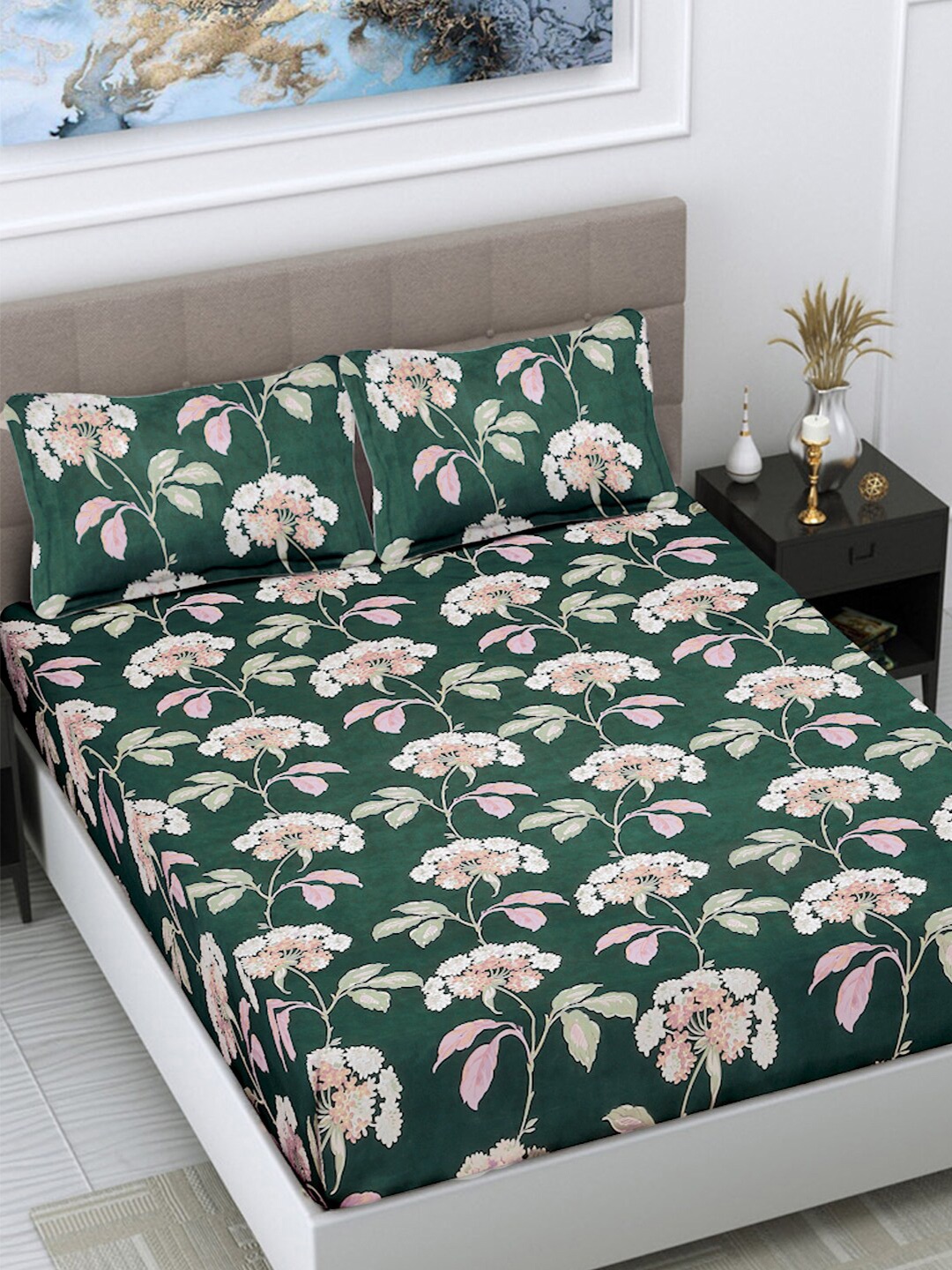 

FABINALIV Green & White Floral Print 300 TC King Size Bedsheet & 2 Pillow Covers
