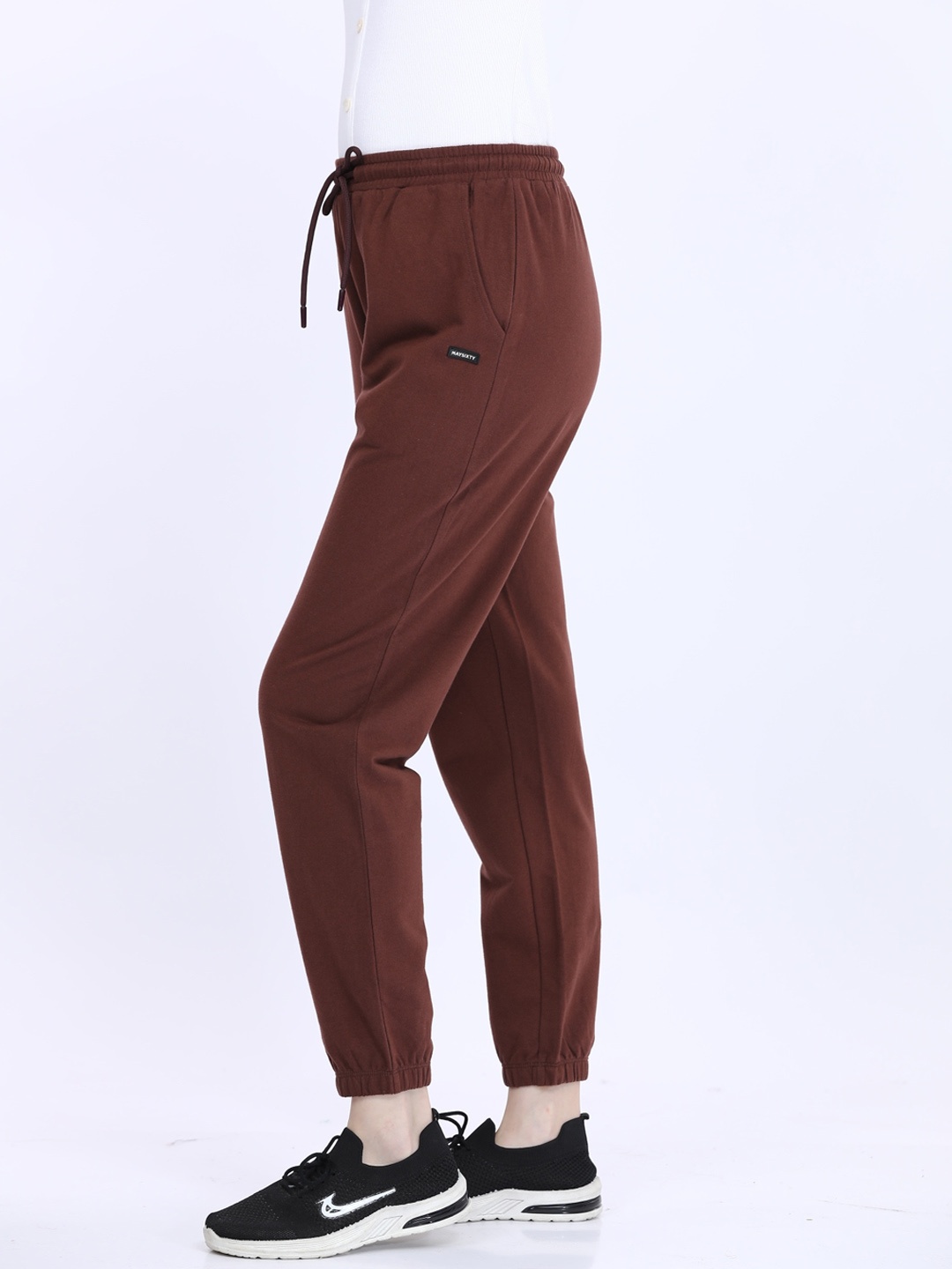 

MAYSIXTY Women Mid-Rise Joggers, Brown