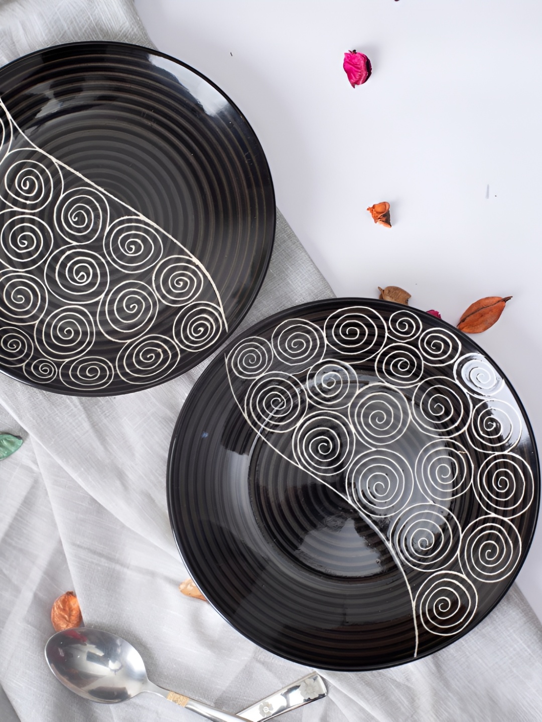 

caffeine Black & White 6 Pieces Printed Ceramic Plates