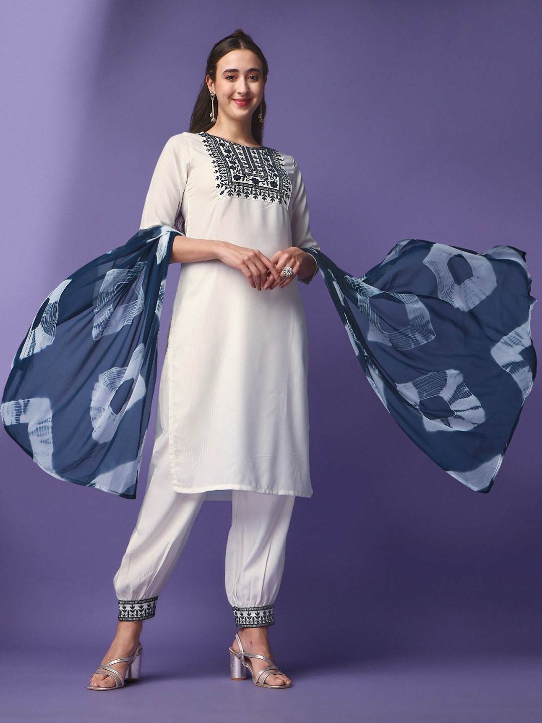 

CLEMIRA Floral Yoke Design Straight Kurta & Salwar With Dupatta, White