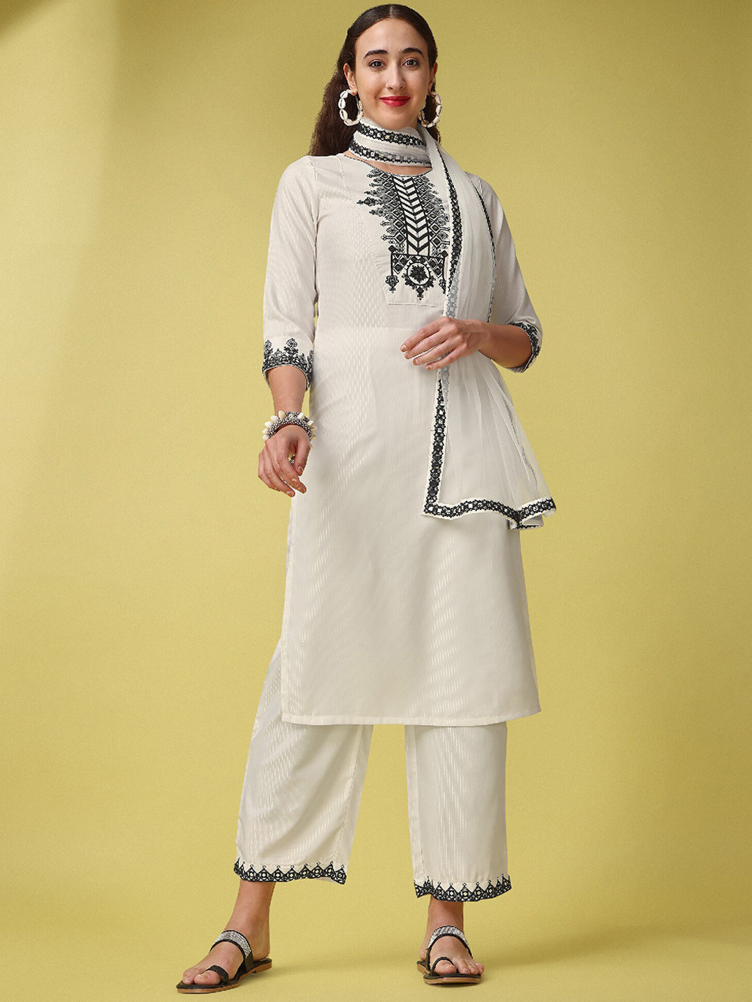 

CLEMIRA Ethnic Motifs Yoke Design Thread work Kurta & Trouser With Dupatta, White