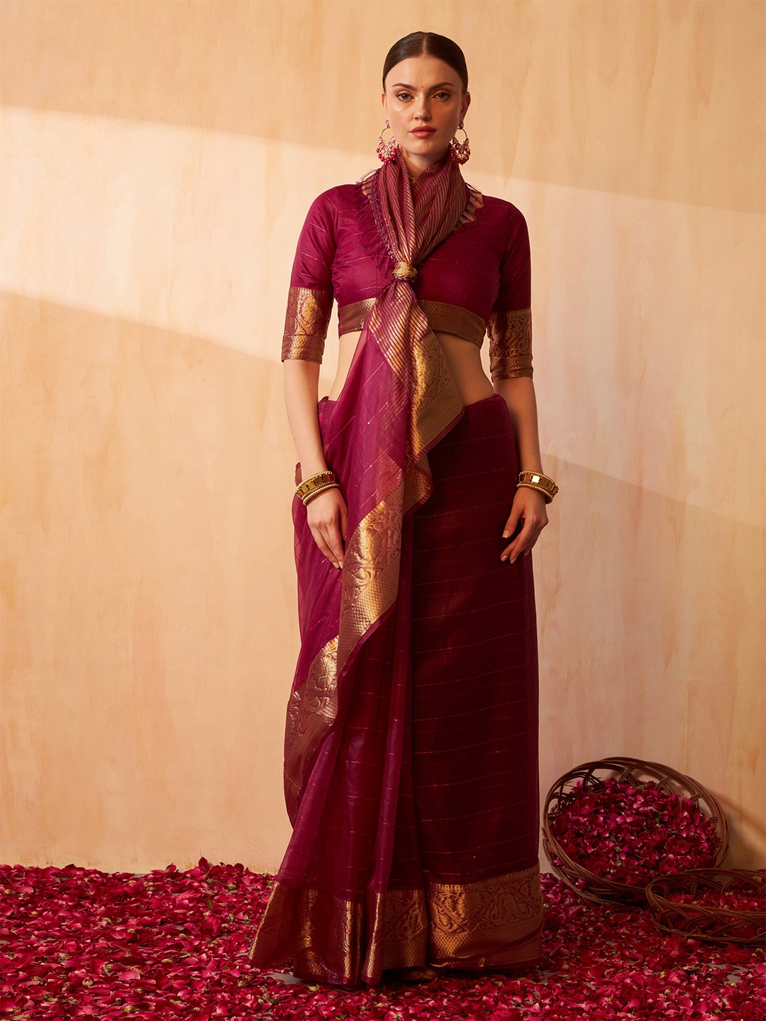ASPORA Woven Design Zari Organza Handloom Banarasi Saree, Purple