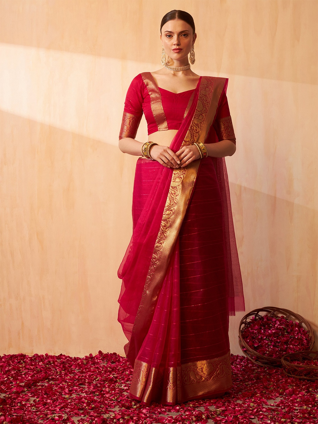 

ASPORA Woven Design Zari Organza Handloom Banarasi Saree, Pink