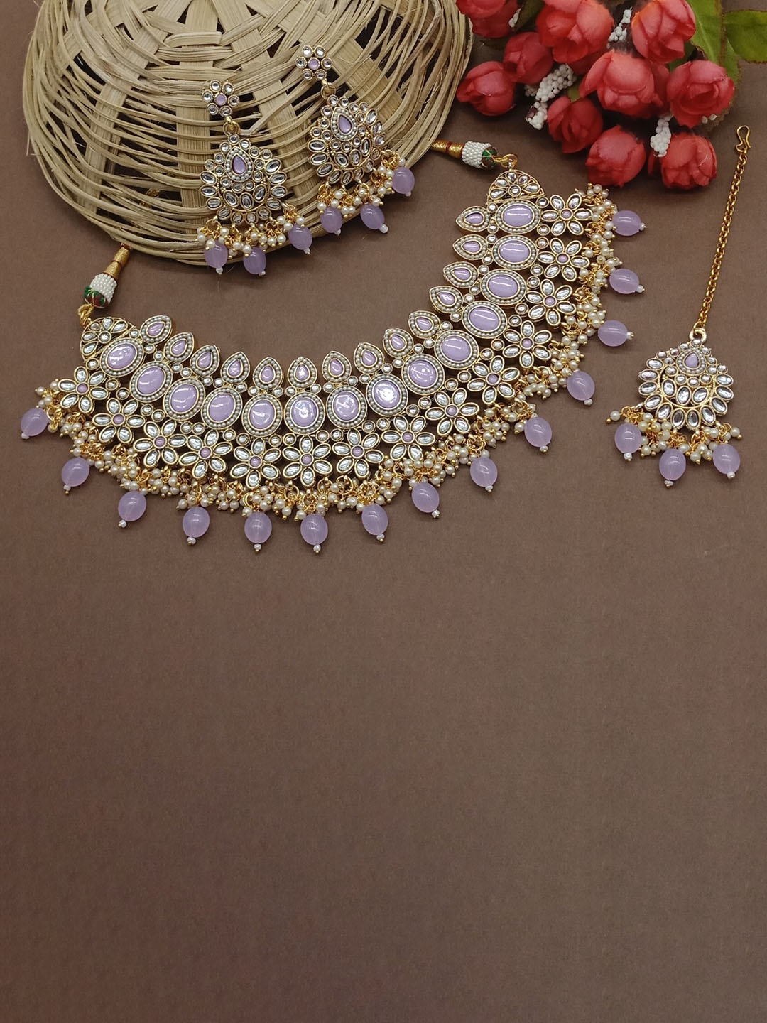 

AASHISH IMITATION Gold-Plated Kundan-Studded & Beaded Jewellery Set