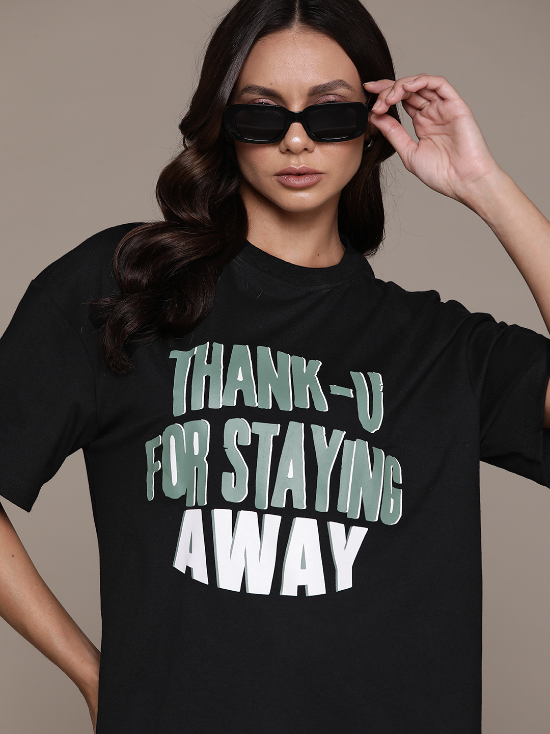 

The Roadster Lifestyle Co. Women Printed Oversized Longline T-shirt, Black
