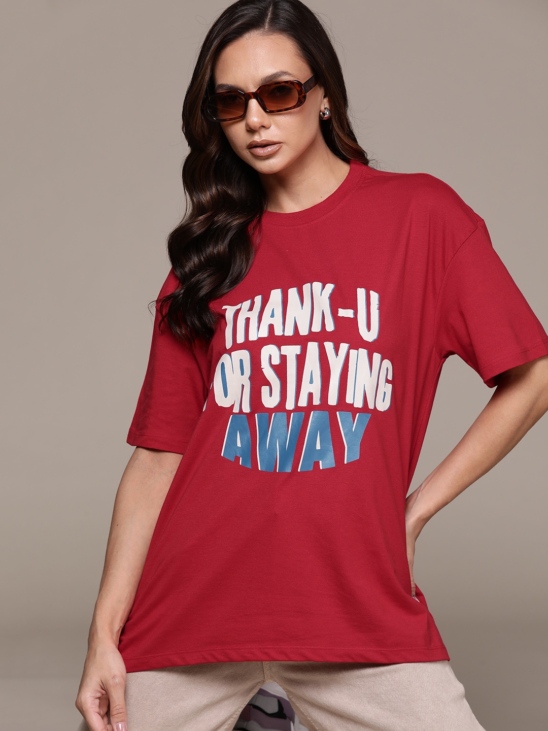 

The Roadster Lifestyle Co. Printed Drop-Shoulder Sleeves Oversized T-shirt, Red