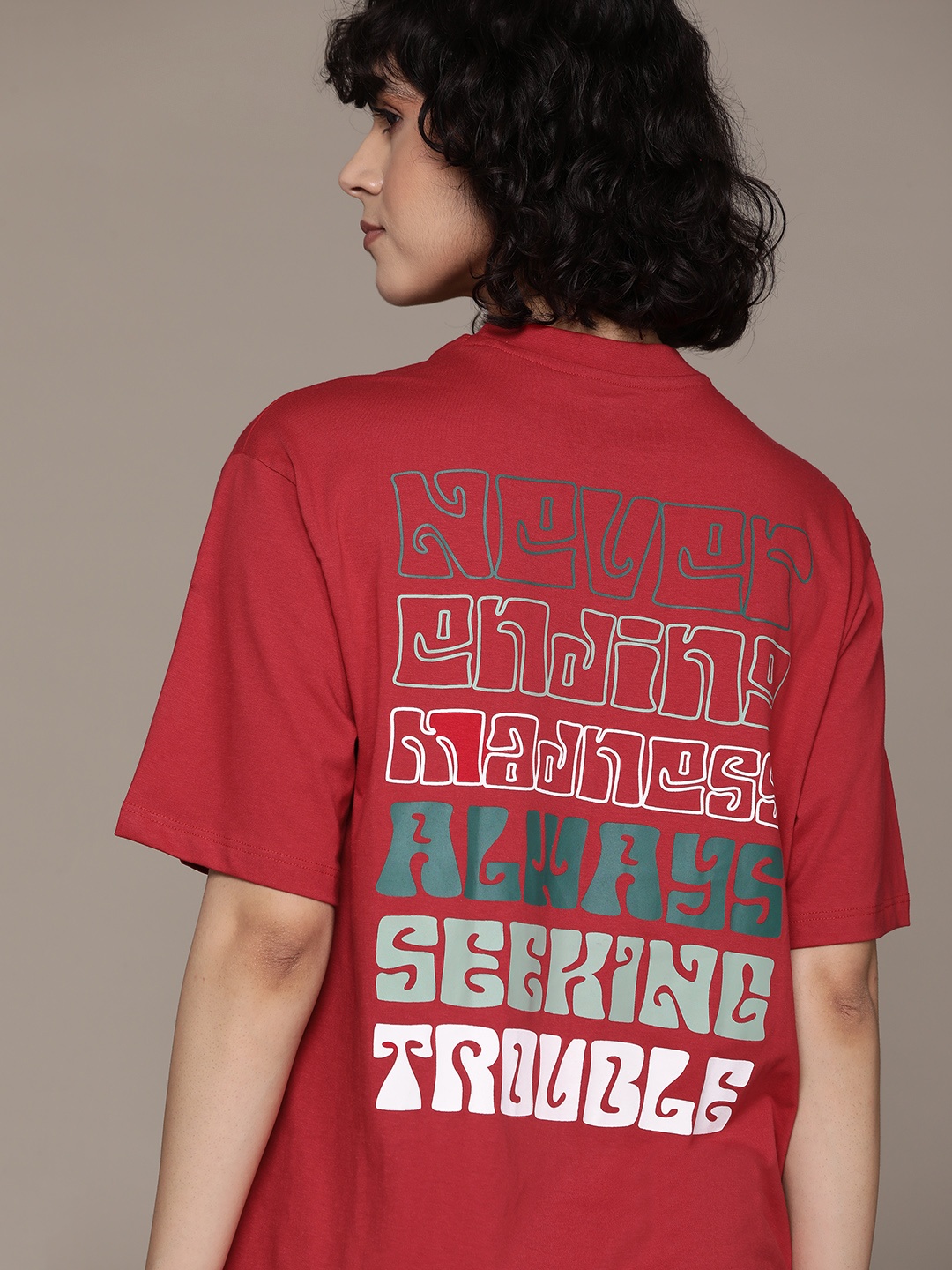 

The Roadster Lifestyle Co. Printed Drop-Shoulder Sleeves Oversized T-shirt, Red