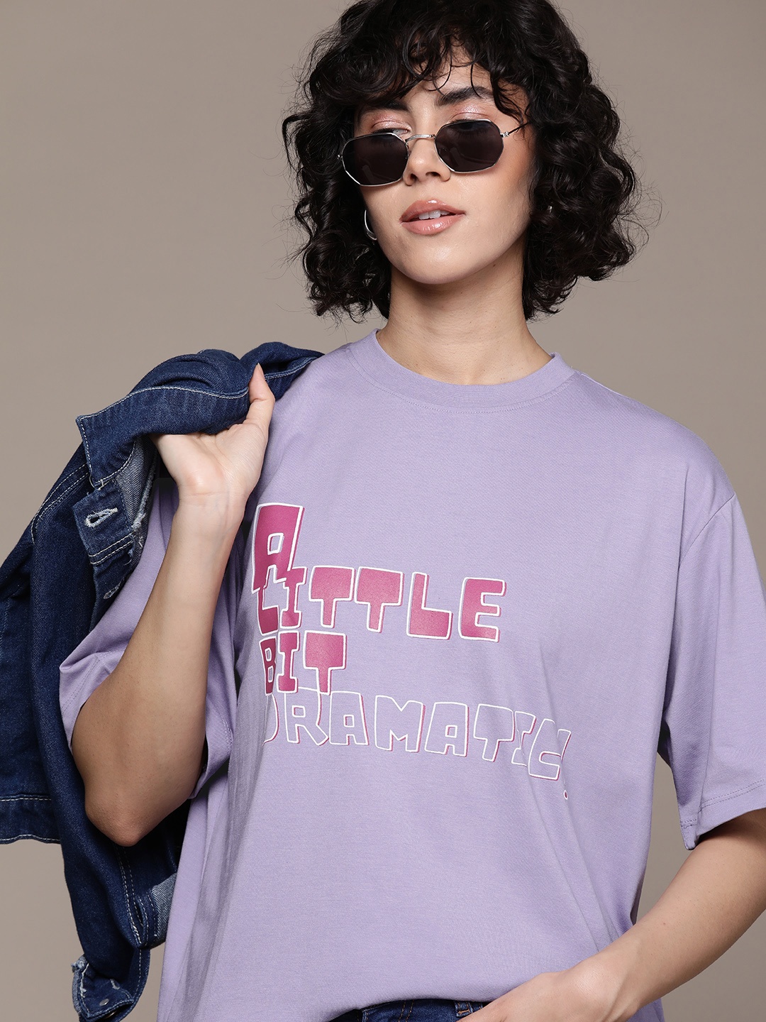 

The Roadster Lifestyle Co. Typography Printed Drop-Shoulder Sleeves Oversized T-shirt, Lavender