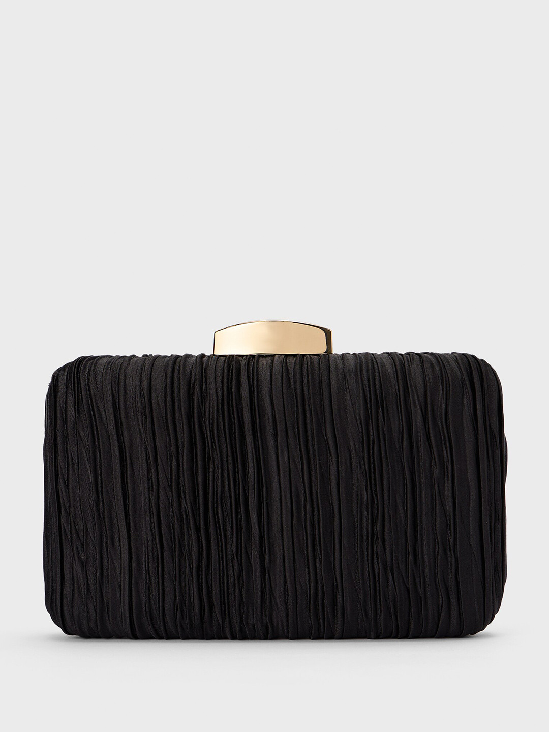 

20Dresses Textured Fabric Pleated Clutch, Black