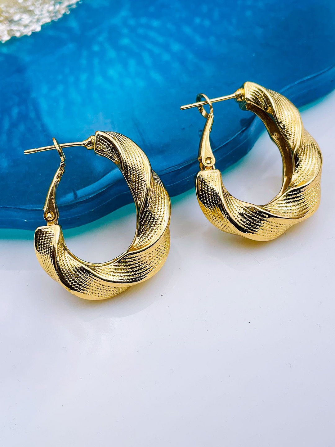 

ZIVOM Gold-Plated Geometric Hoop Earrings