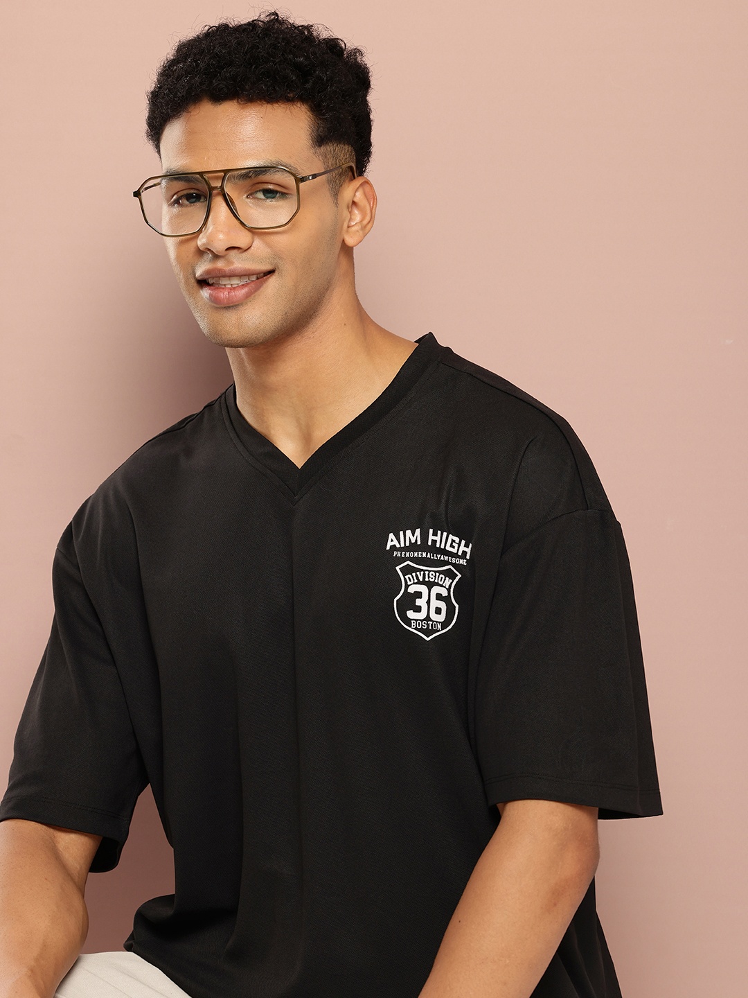 

Harvard V-Neck Drop-Shoulder Sleeves Oversized T-shirt, Black