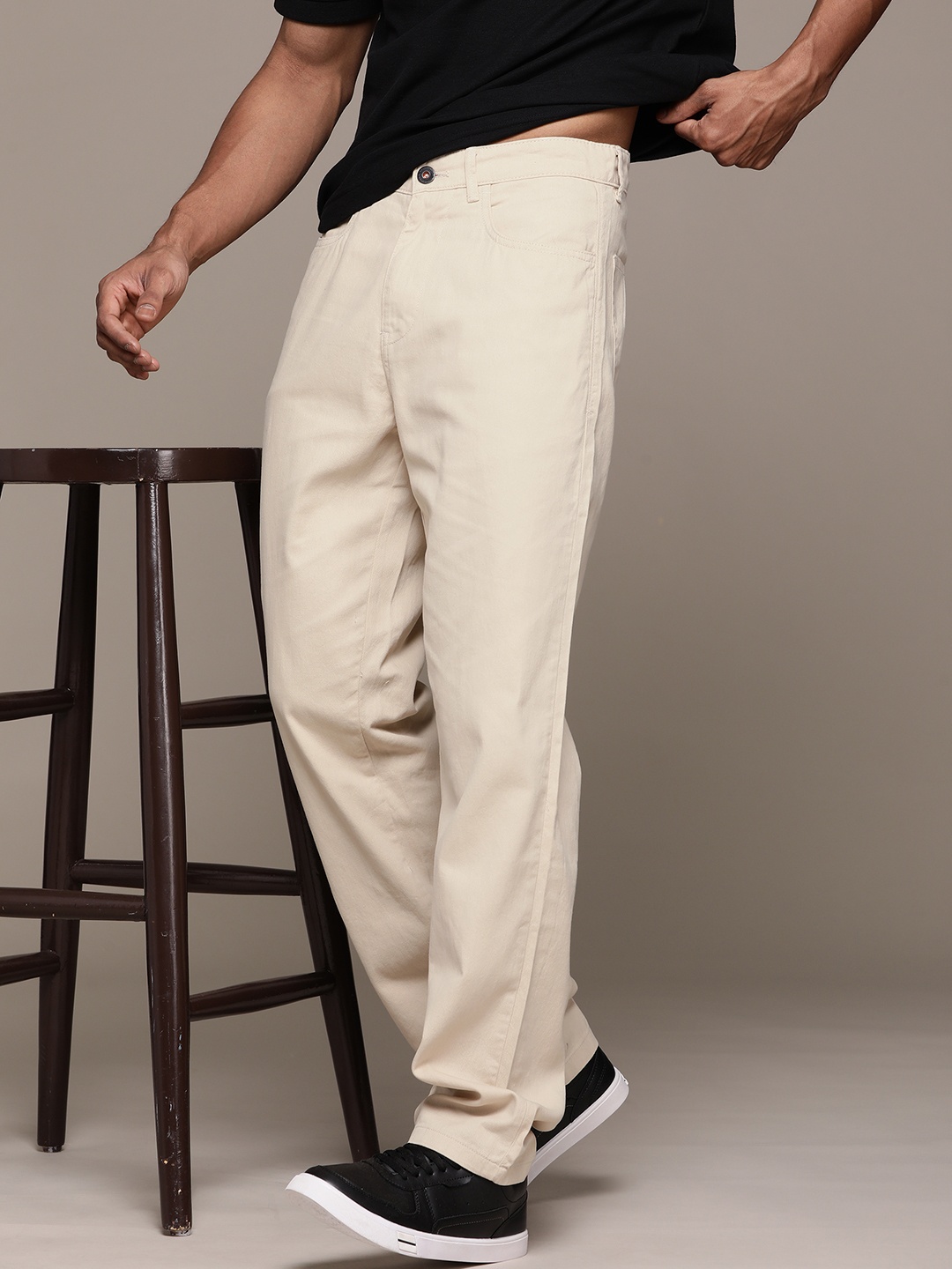 

The Roadster Lifestyle Co. Men Pure Cotton Straight Fit Trousers, Cream