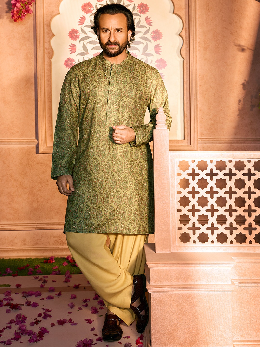 

House of Pataudi Jashn Paisley Printed Kurta, Green