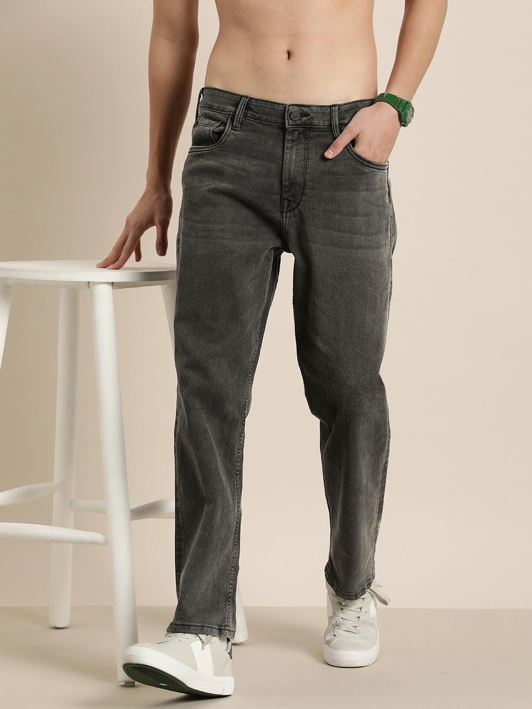 

HERE&NOW Men Light Fade Stretchable Mid-Rise Jeans, Grey