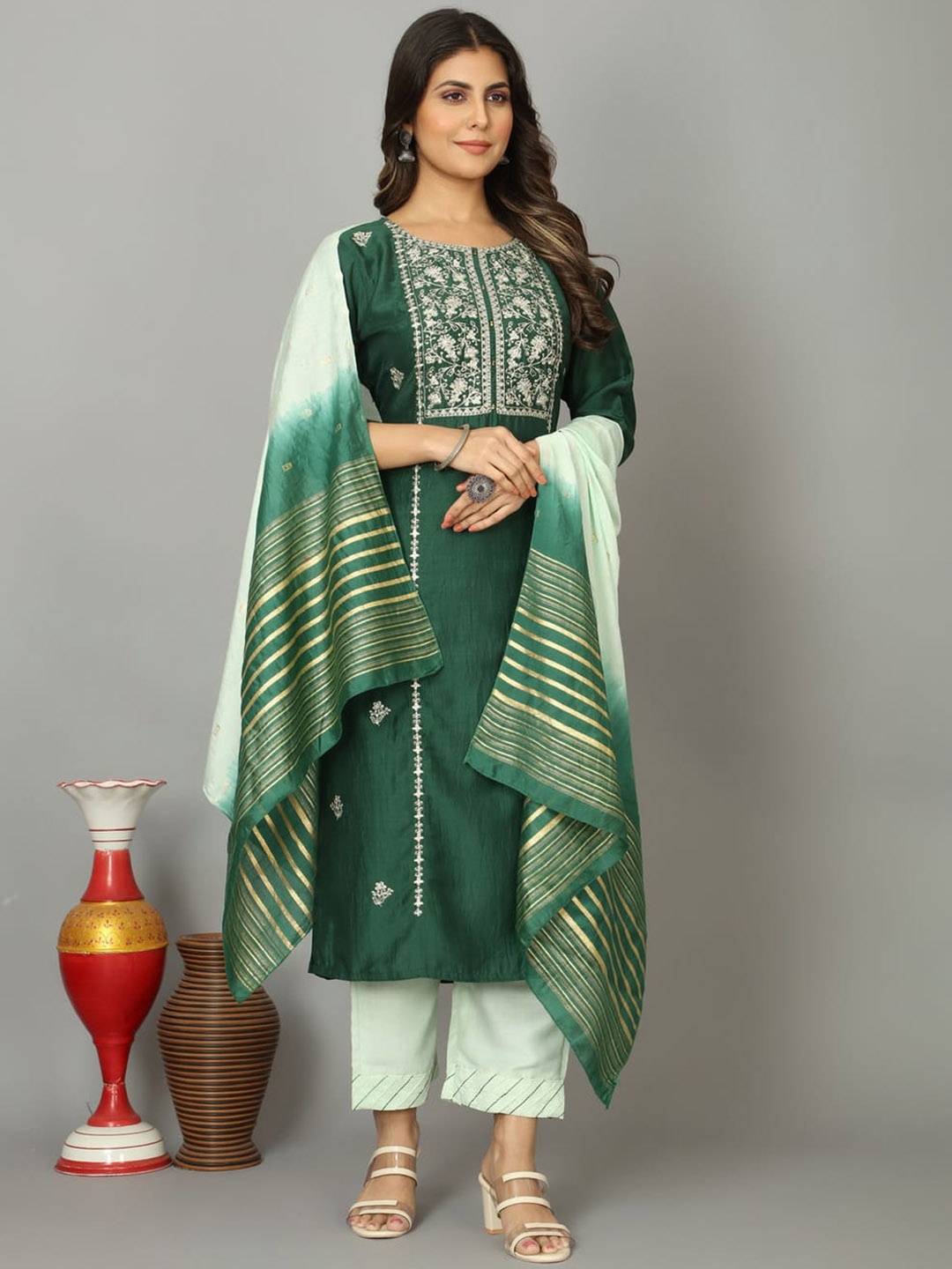 

OEQUAL Women Green Pure Cotton Silk Blend